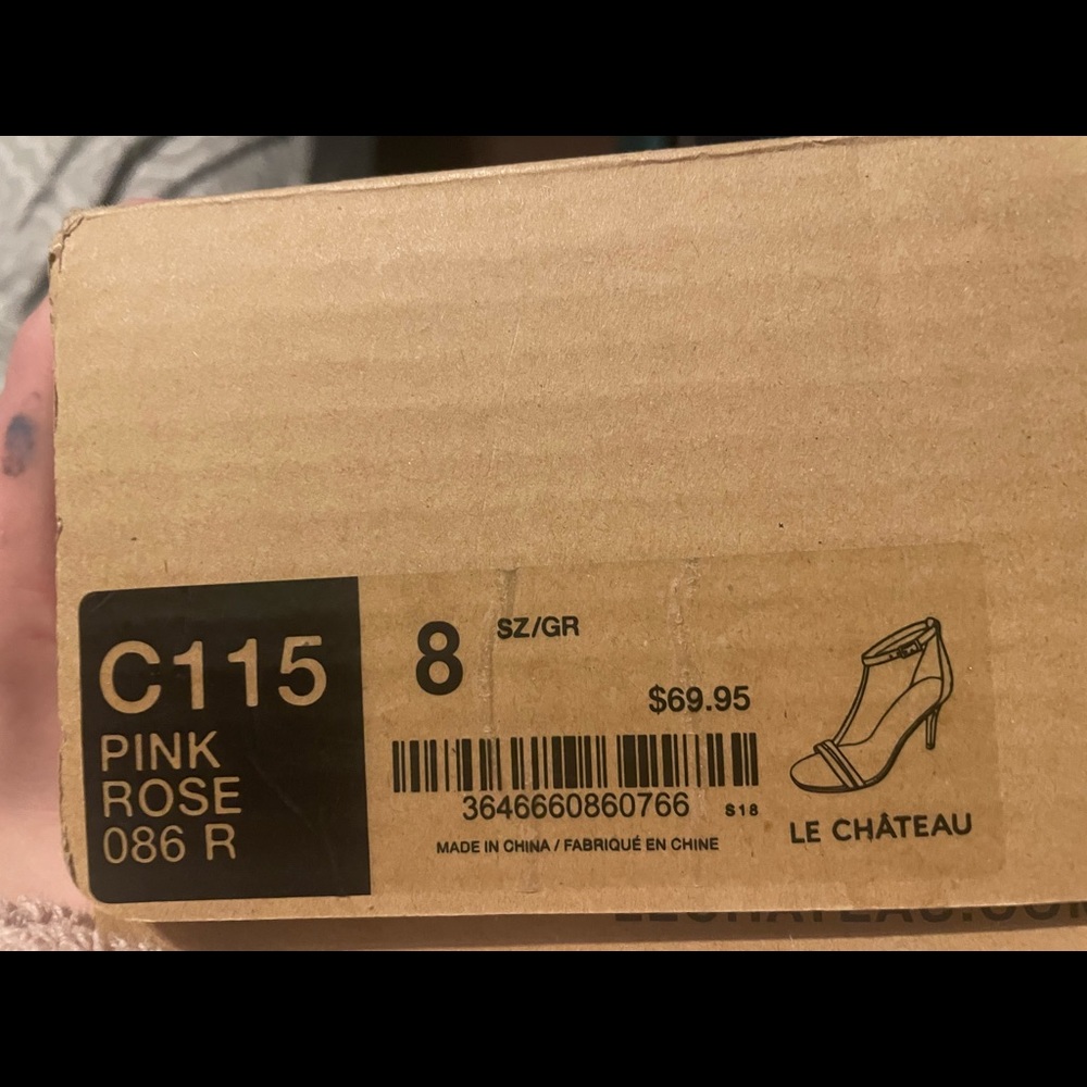 Size 8 le chateau - Picture 2 of 5